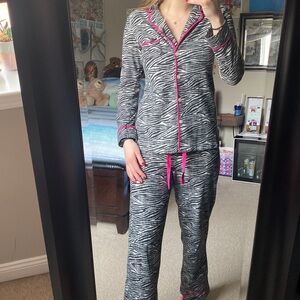 2 Piece Anne Klein Small Zebra Print Pink Detail Button Up Longsleeve Pajama Set